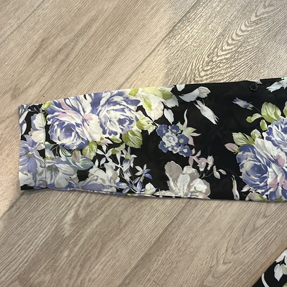 Papa Vancouver Long Sleeve Floral Blouse - Picture 5 of 10